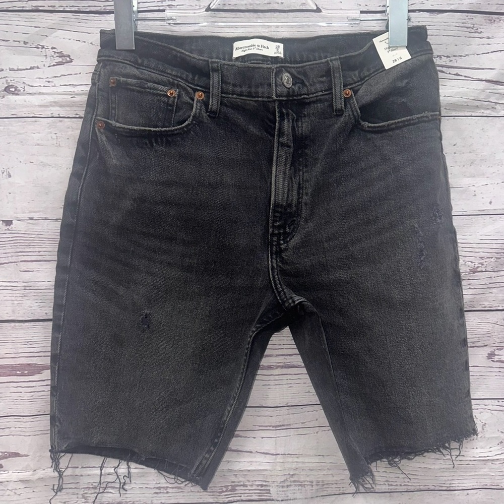 Abercrombie & Fitch Womens High Rise 9” Short Size 28/6